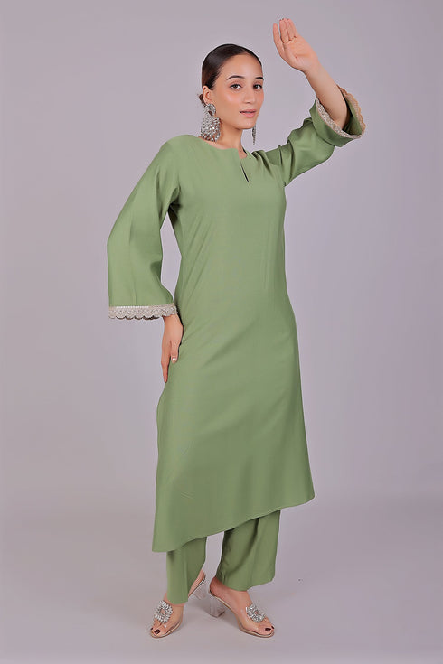 Veshbhoshaa Bluesaanchi Women'S Light Green Kurti Pajama Set